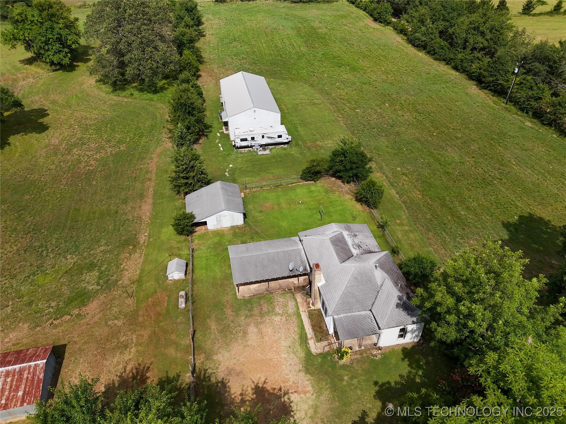 652 N 4230 Road Property Photo 21