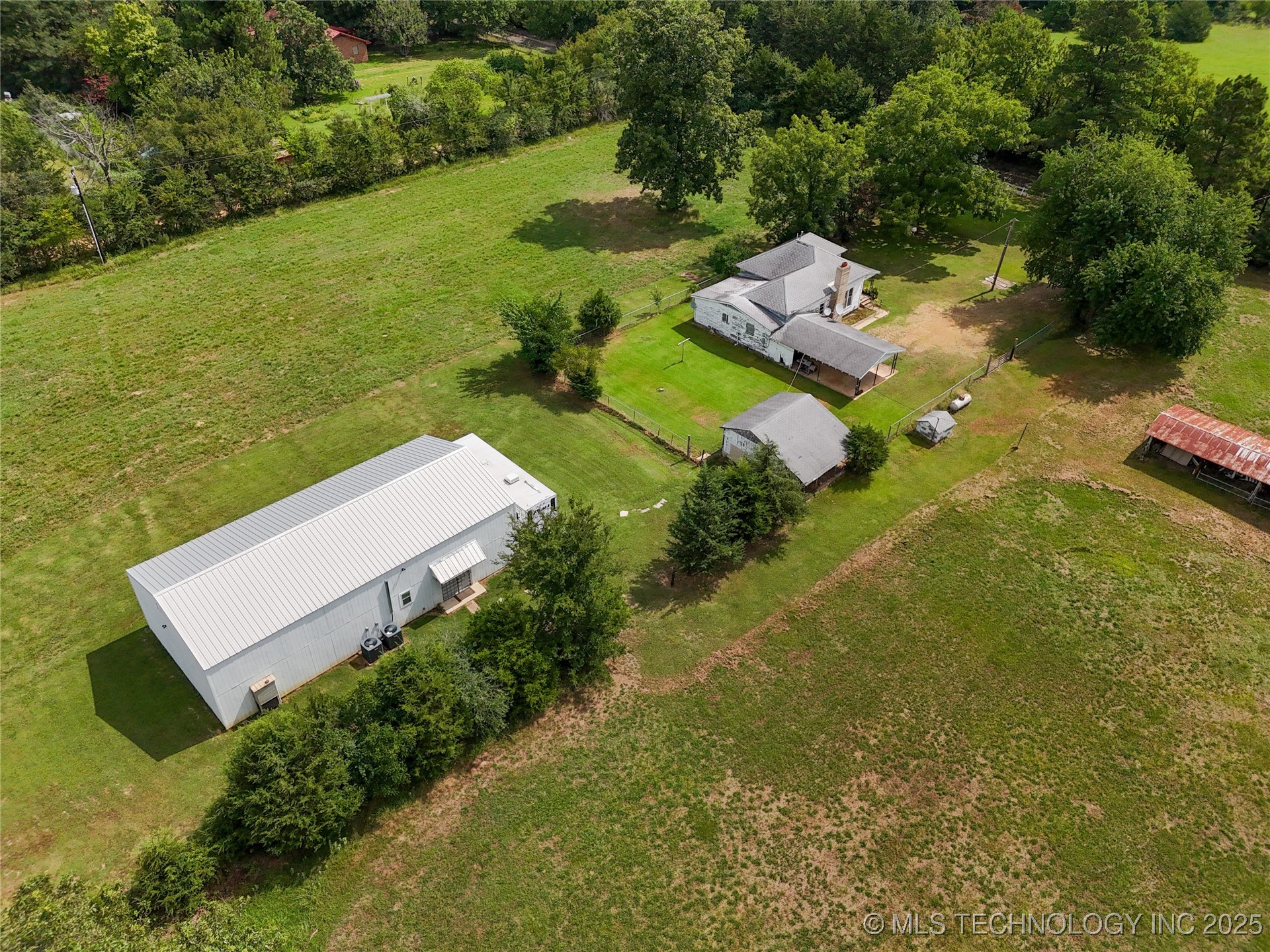 652 N 4230 Road Property Photo 25