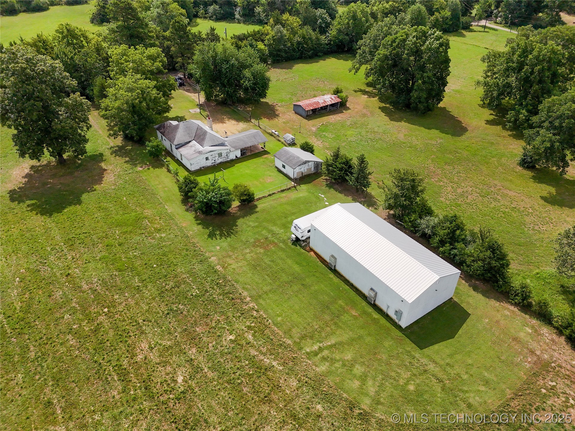 652 N 4230 Road Property Photo 27