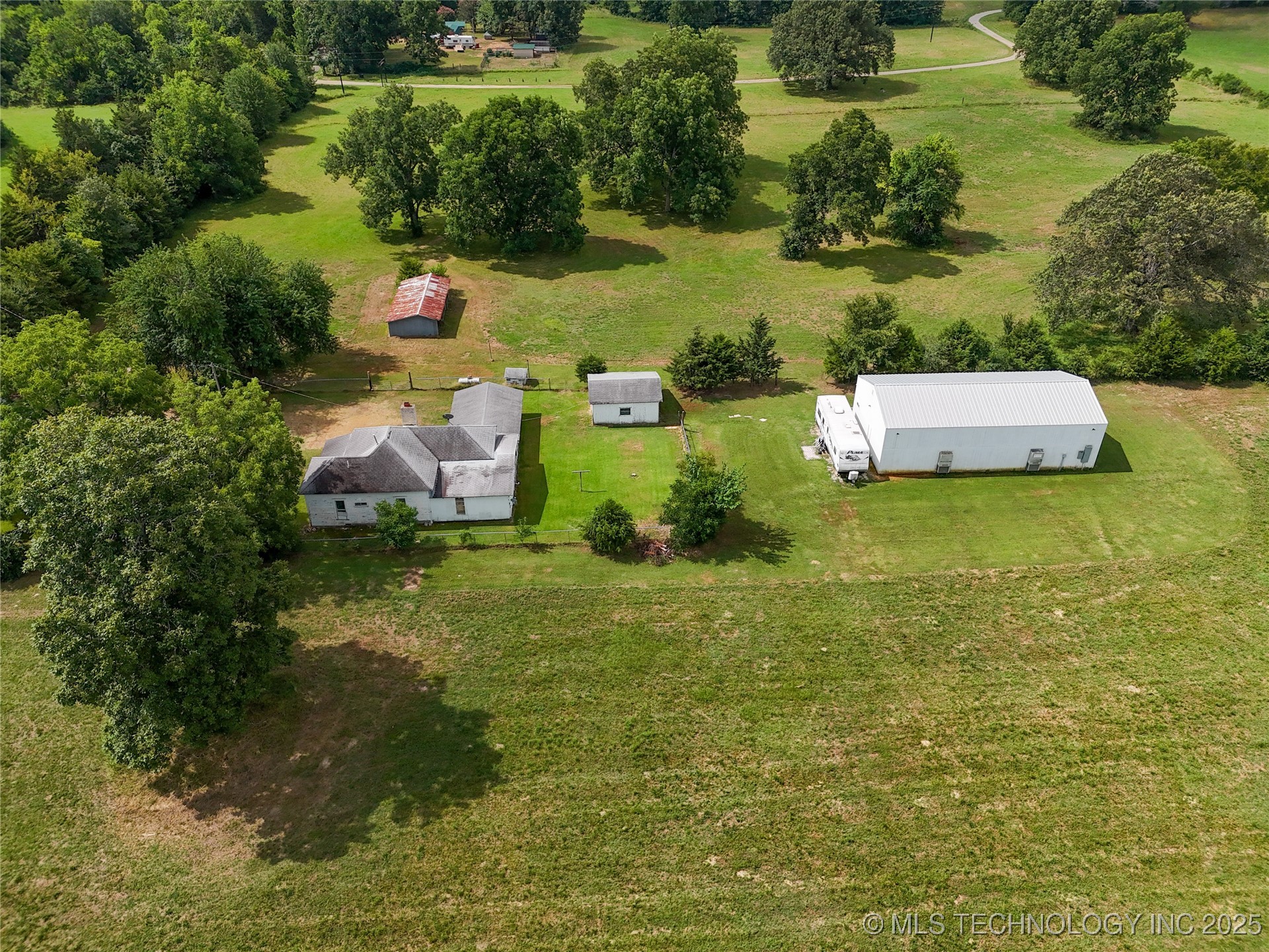 652 N 4230 Road Property Photo 30