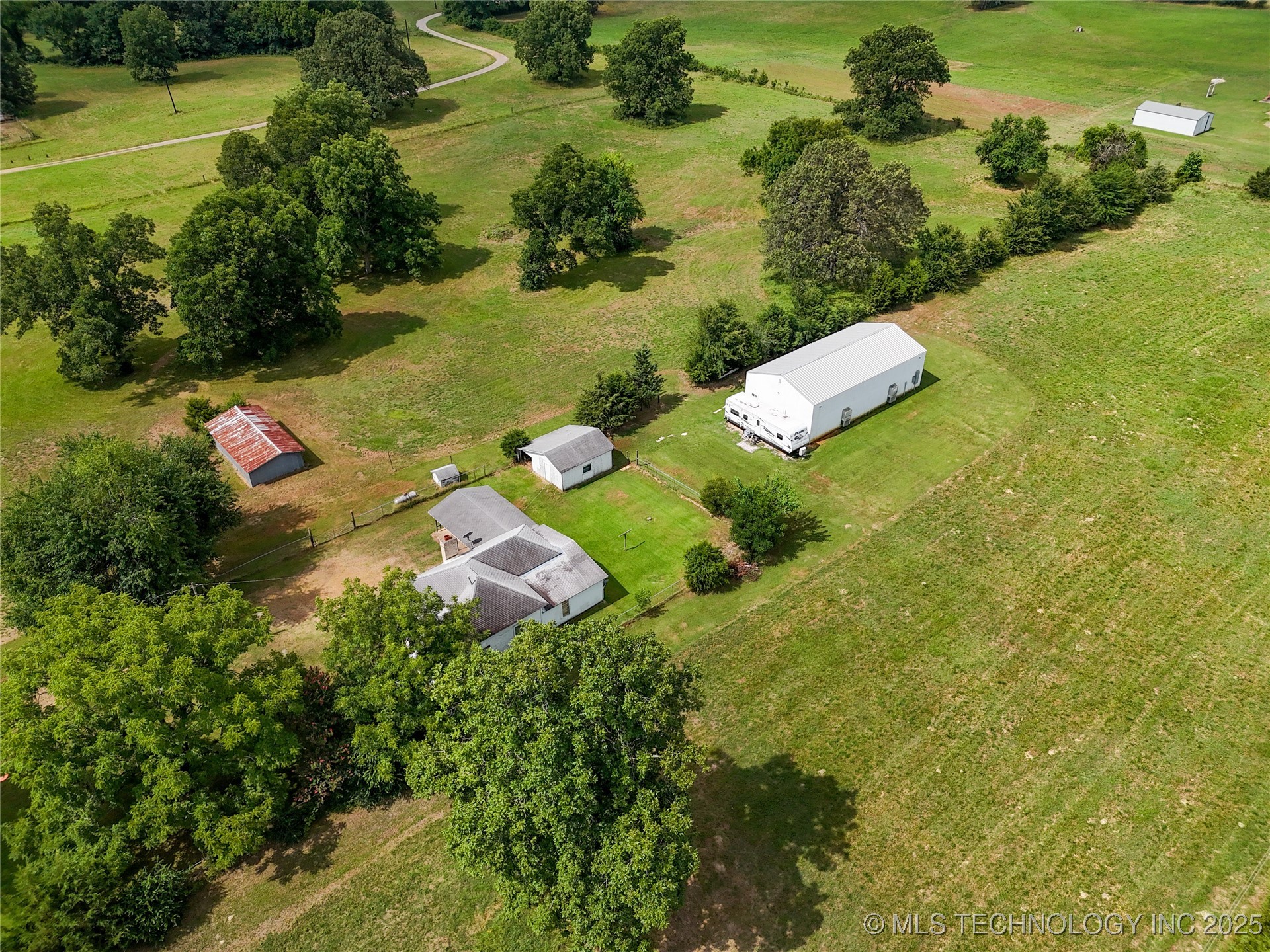 652 N 4230 Road Property Photo 31