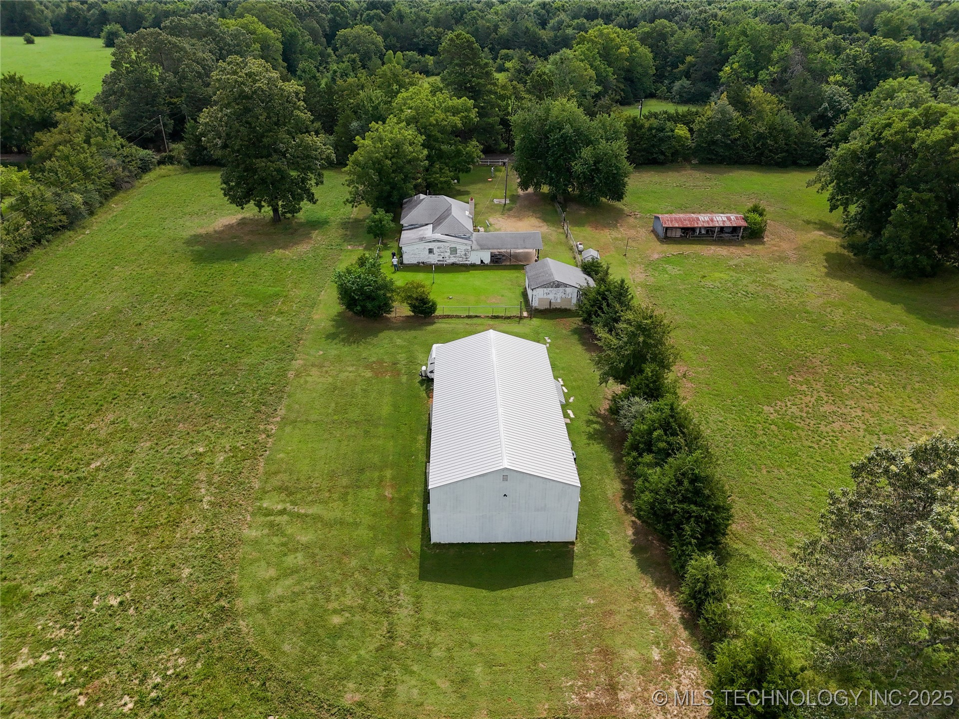 652 N 4230 Road Property Photo 37