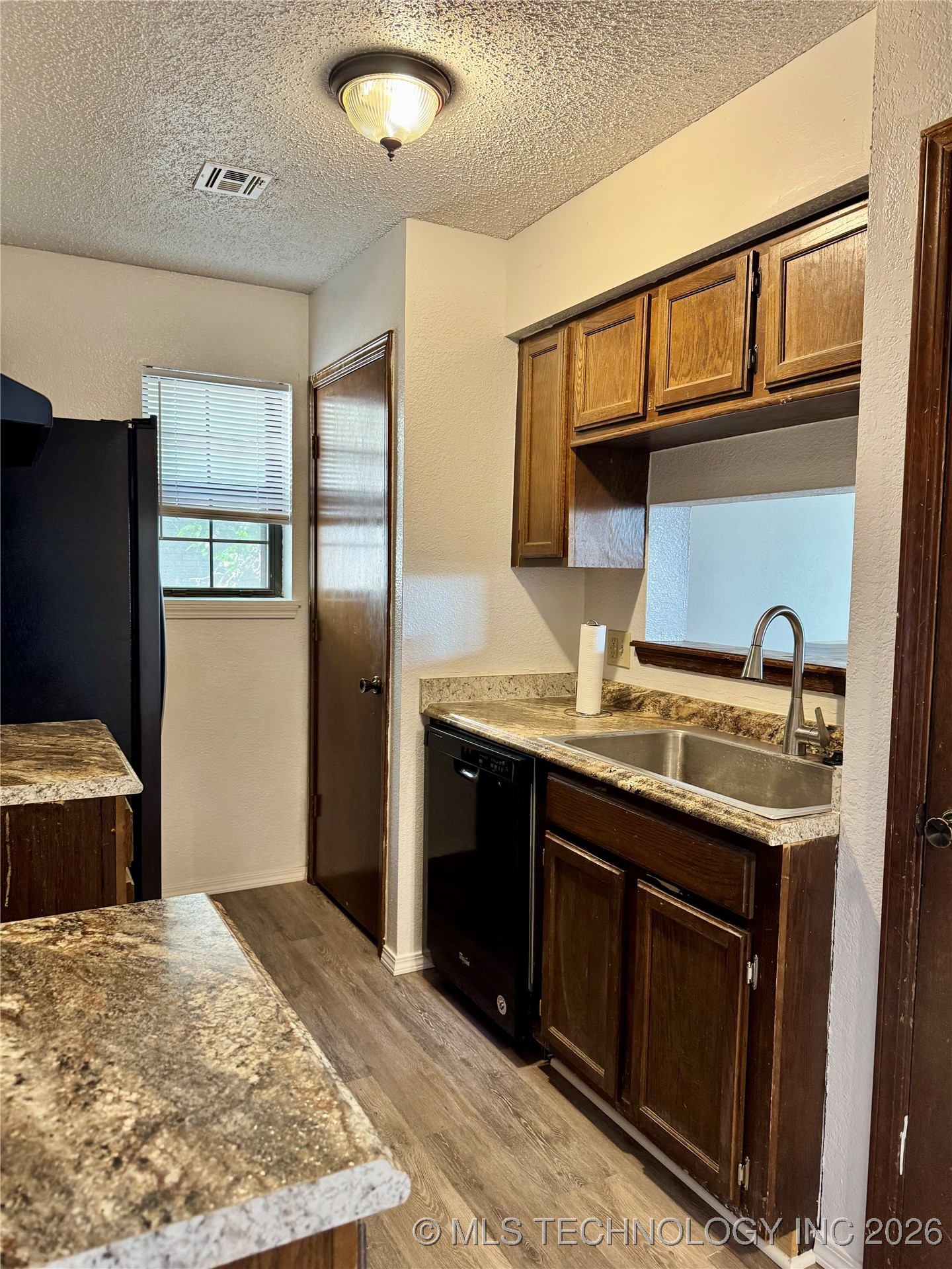 9031 S Delaware Avenue 703 Property Photo 4