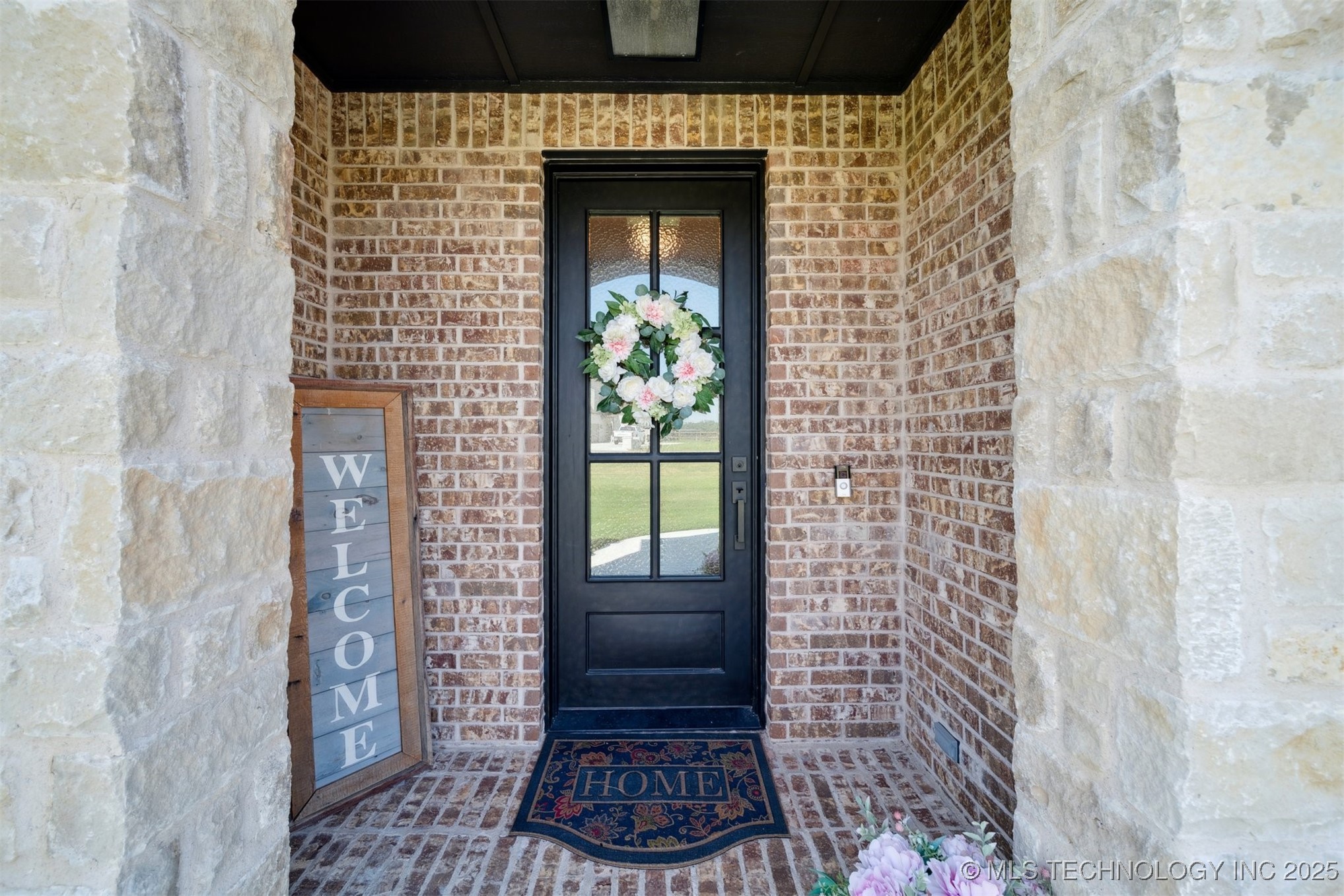 2612 Cross Creek Drive Property Photo 7