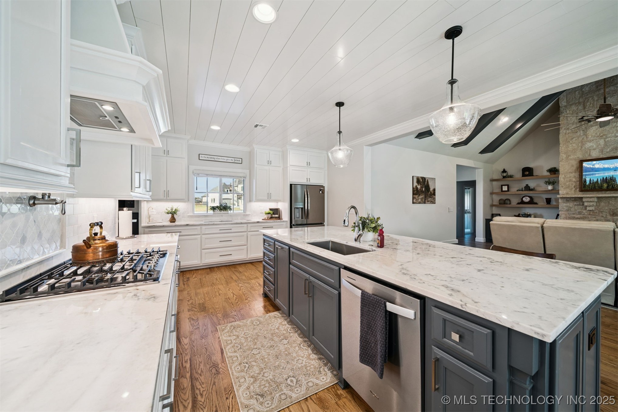 2612 Cross Creek Drive Property Photo 10