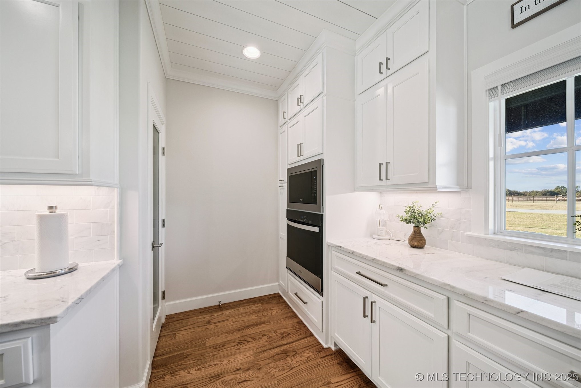 2612 Cross Creek Drive Property Photo 13