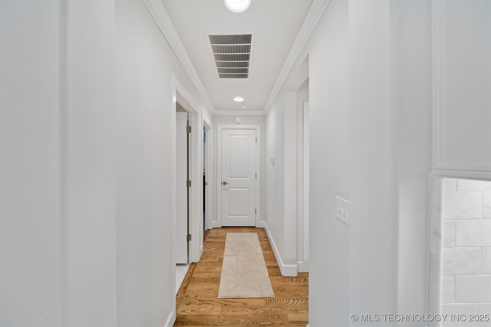 2612 Cross Creek Drive Property Photo 17