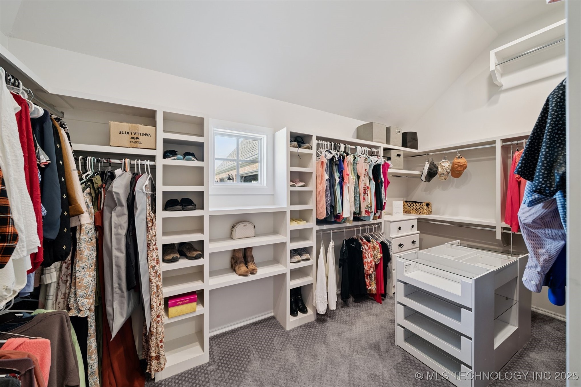 2612 Cross Creek Drive Property Photo 24