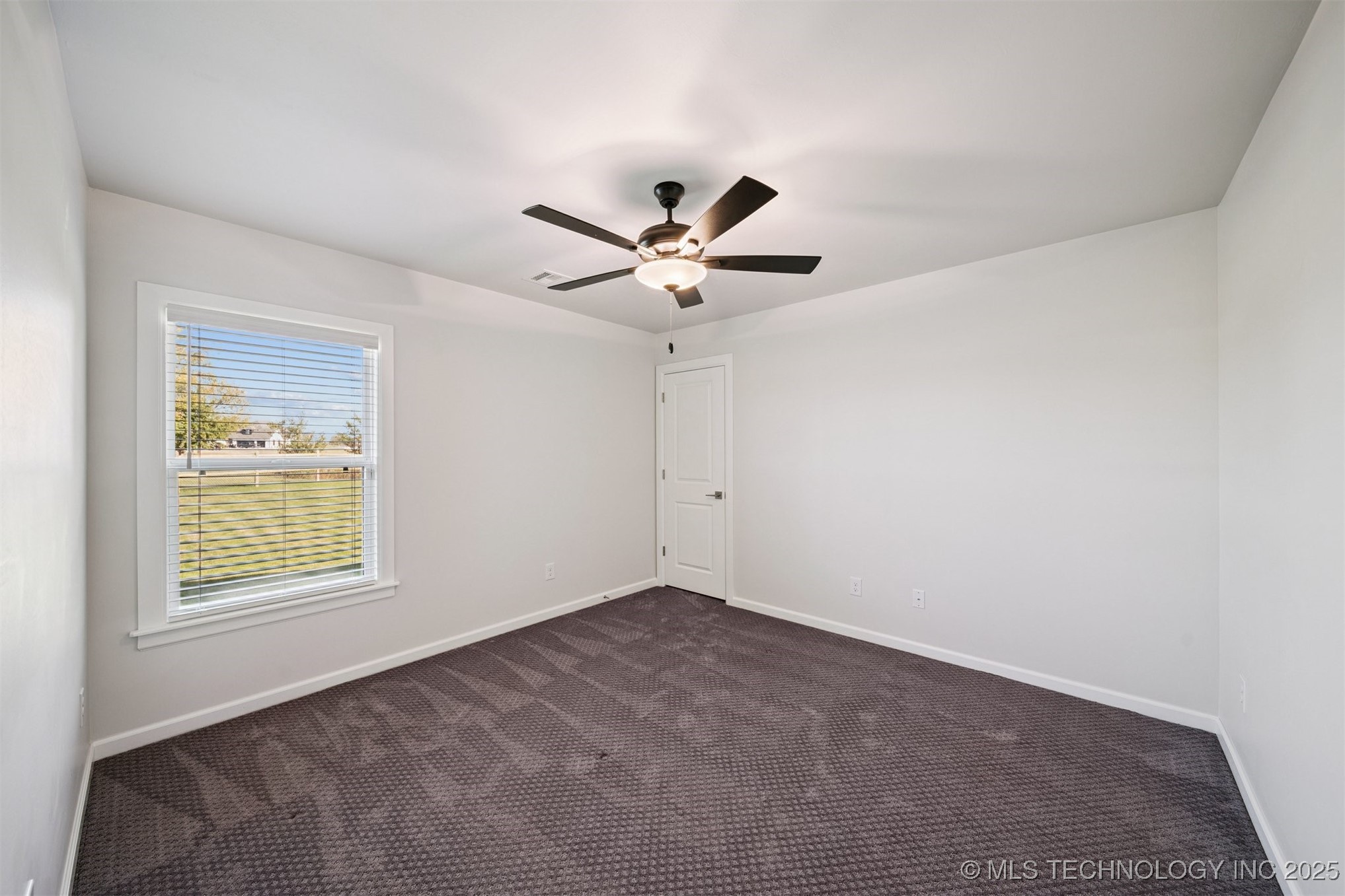 2612 Cross Creek Drive Property Photo 31