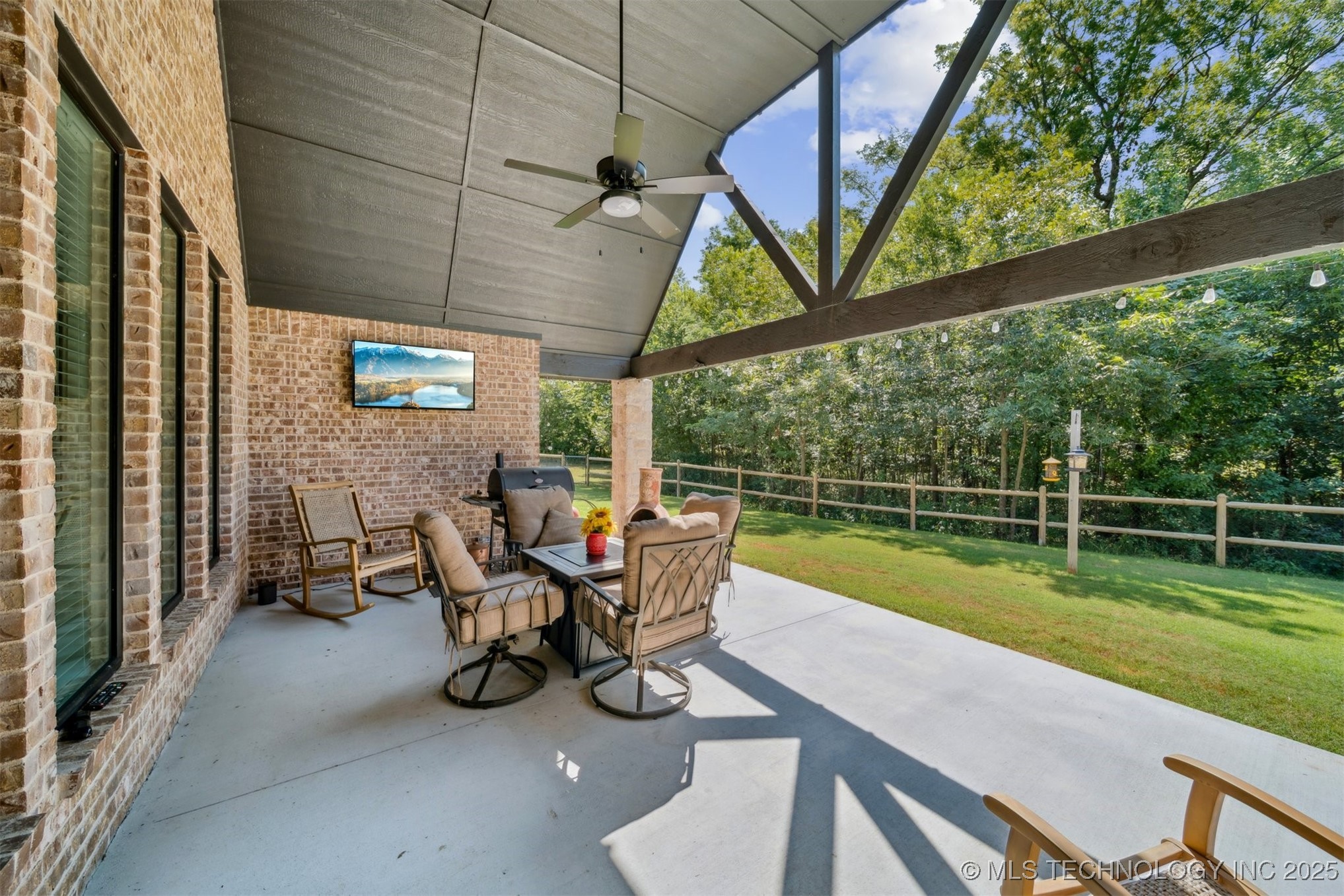 2612 Cross Creek Drive Property Photo 34