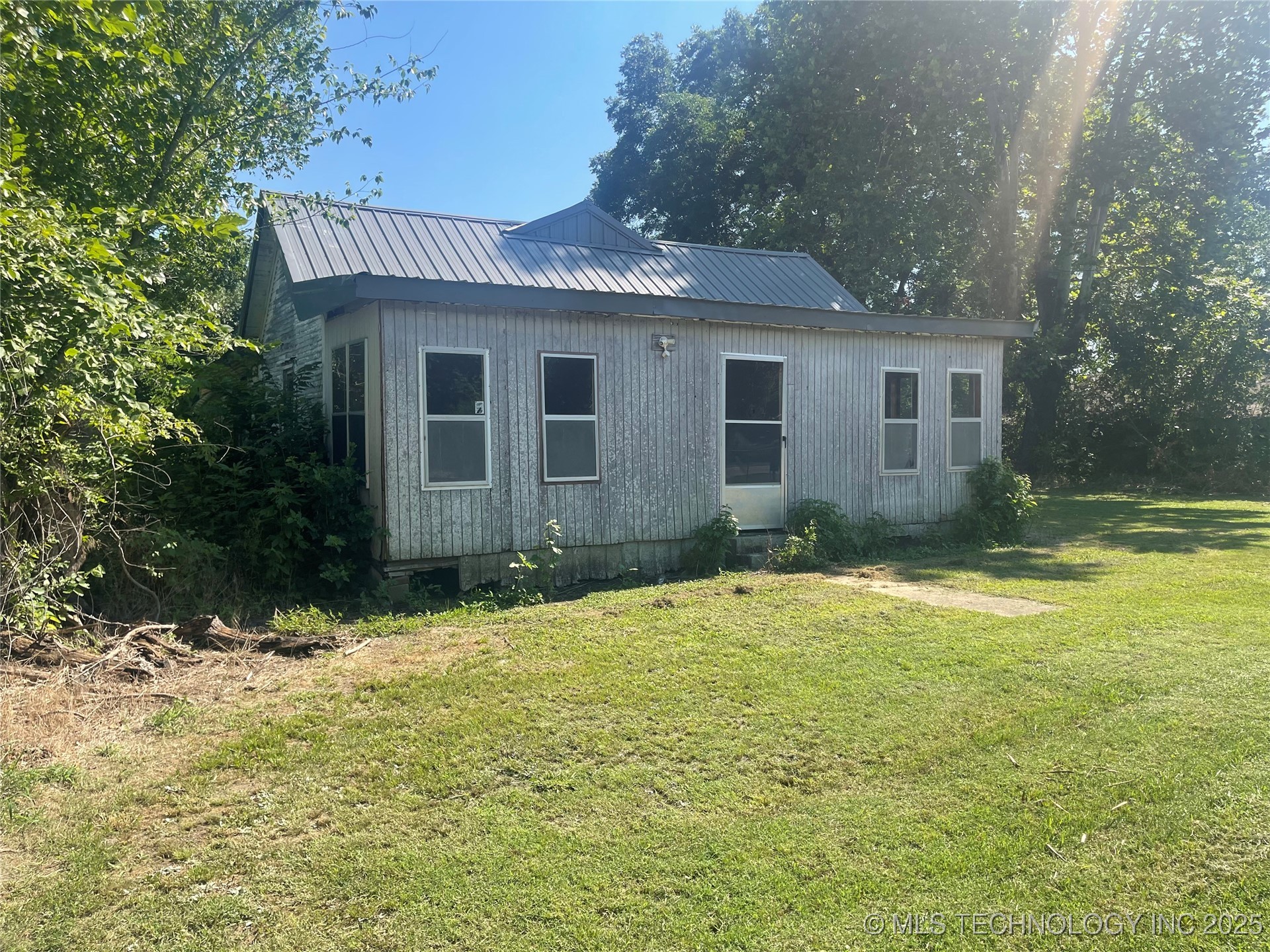 409 E State Hwy 1 Property Photo 6