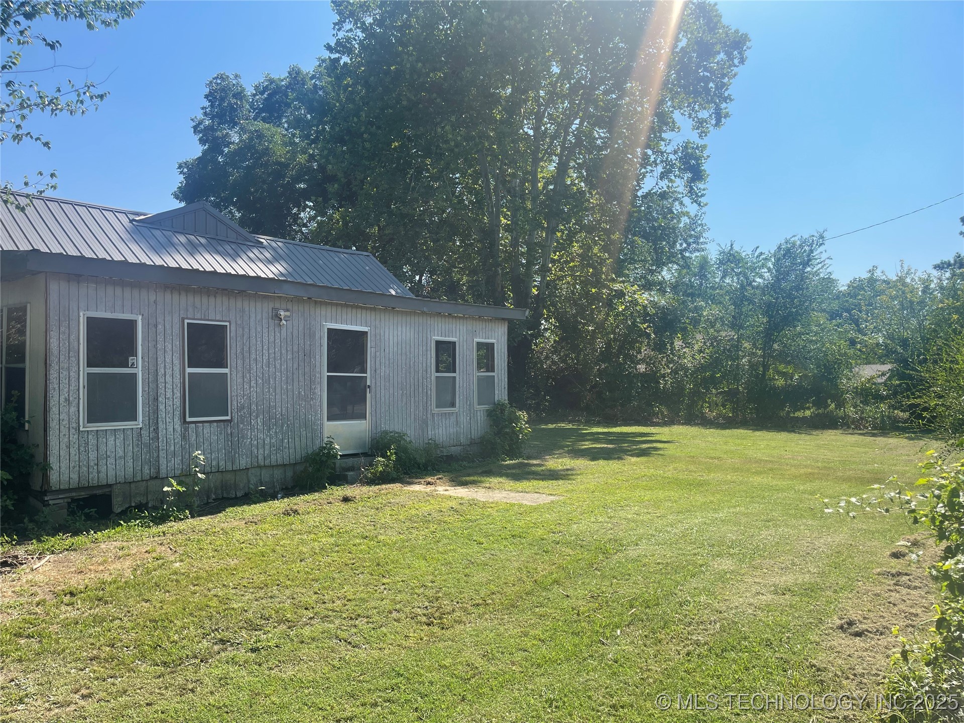 409 E State Hwy 1 Property Photo 7