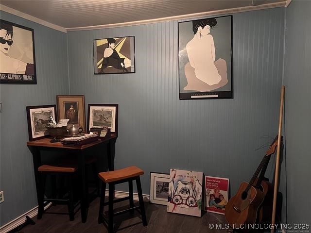 518 W 1st Street Property Photo 7