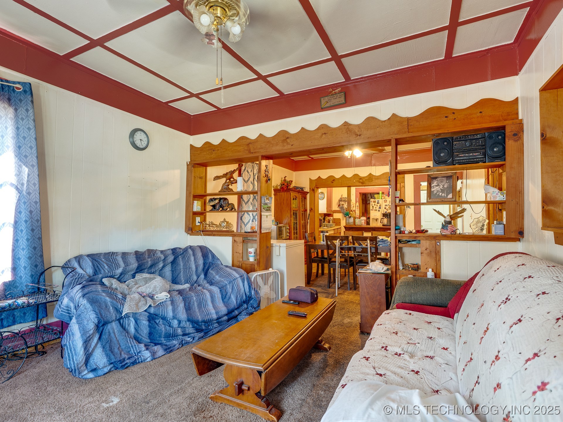 742 E 8th Property Photo 8