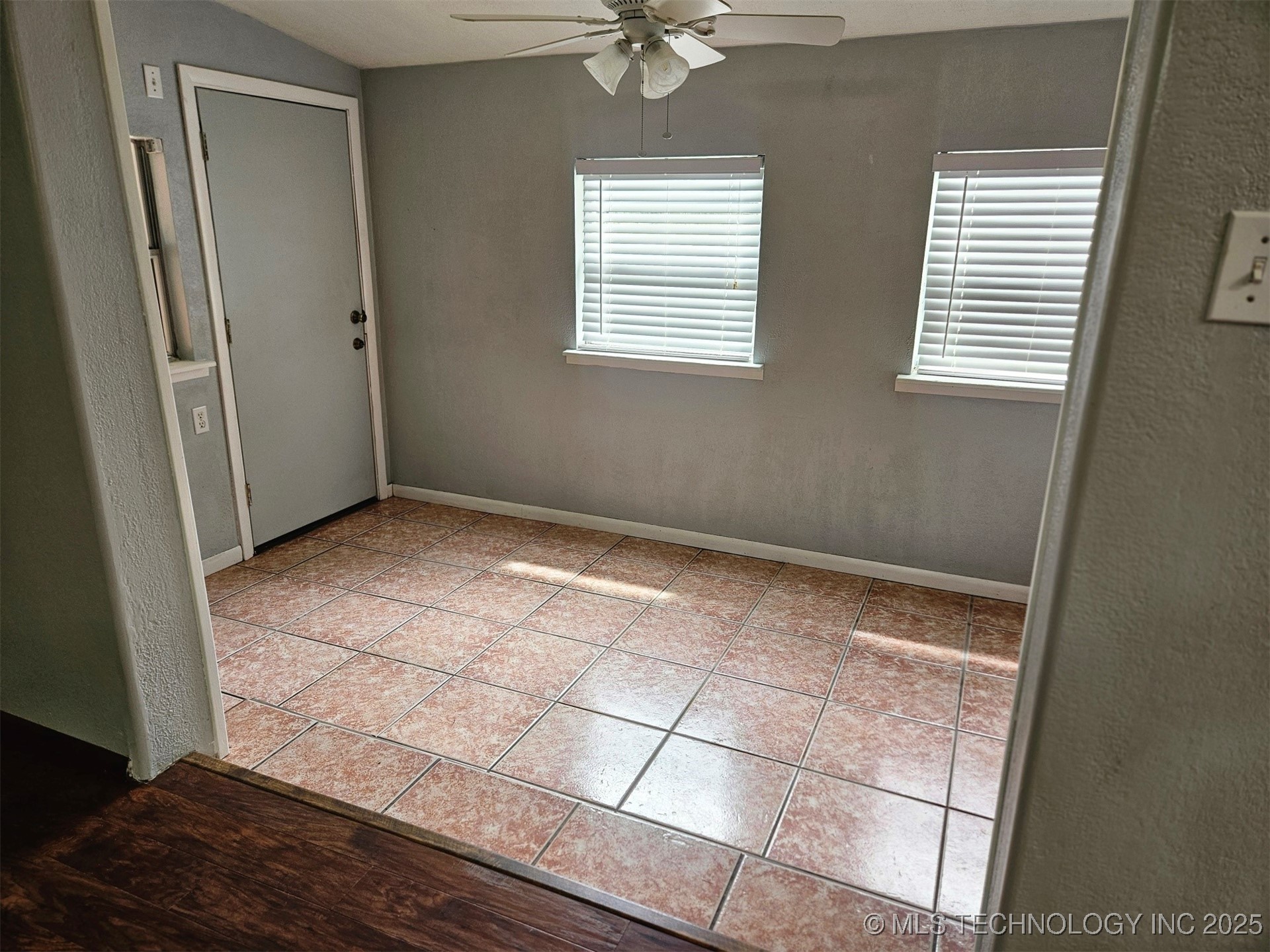 1924 9th Nw Property Photo 7