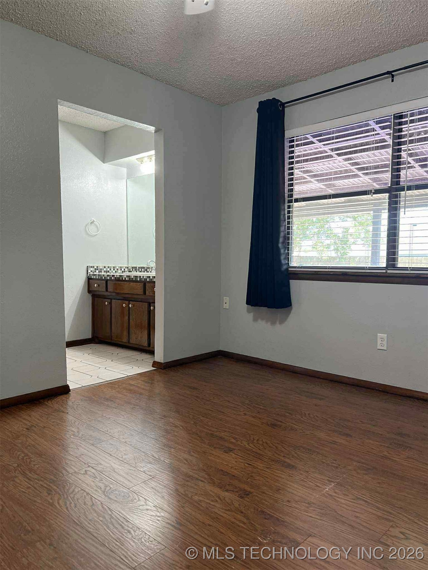 1924 9th Nw Property Photo 12