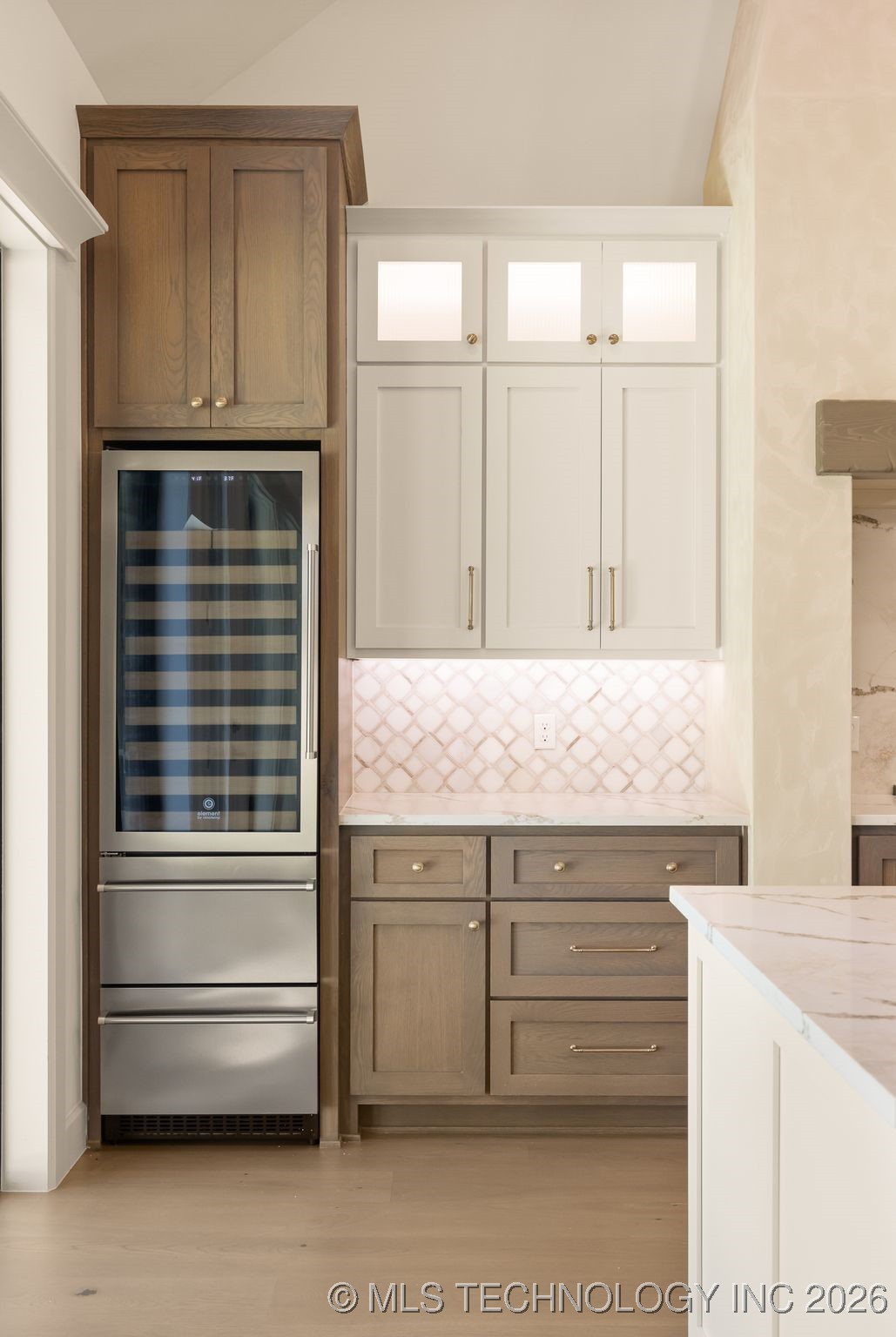 1009 E 38th Street Property Photo 23