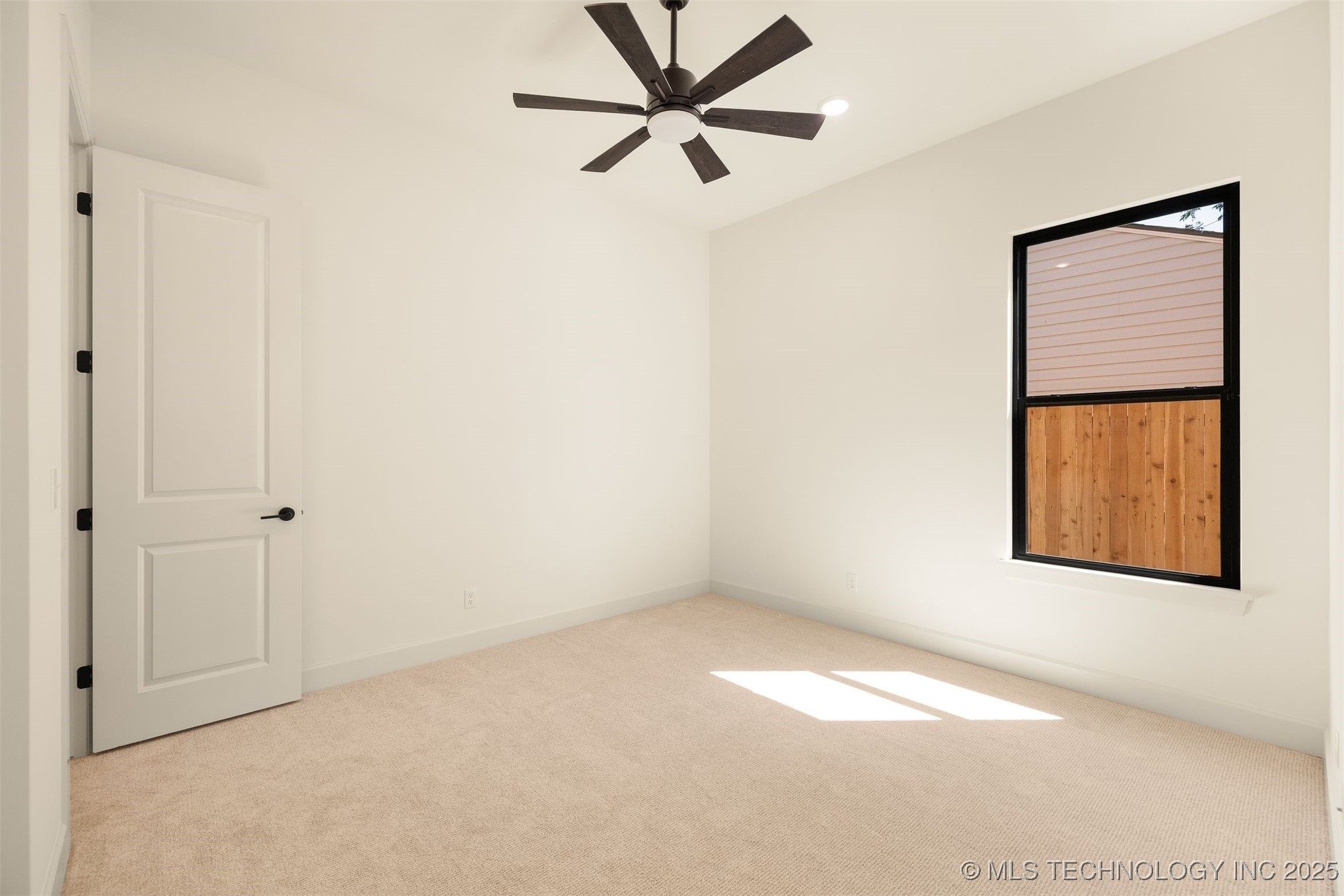 1009 E 38th Street Property Photo 42