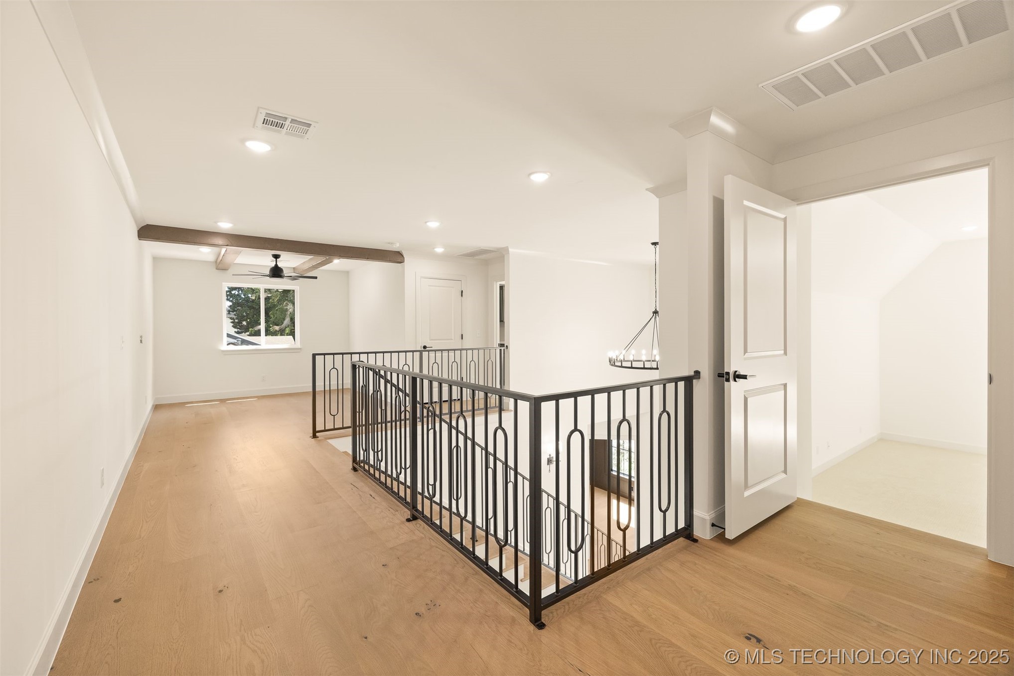 1009 E 38th Street Property Photo 50