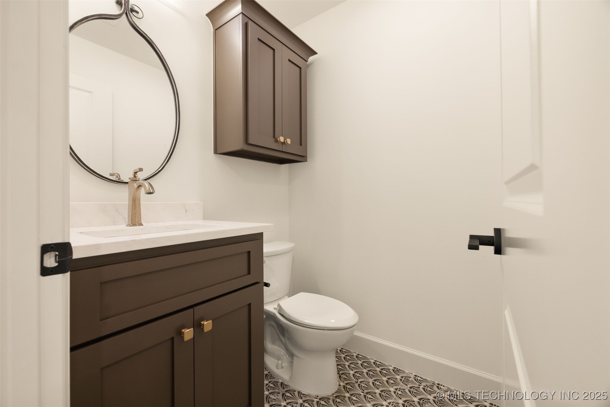 1009 E 38th Street Property Photo 51