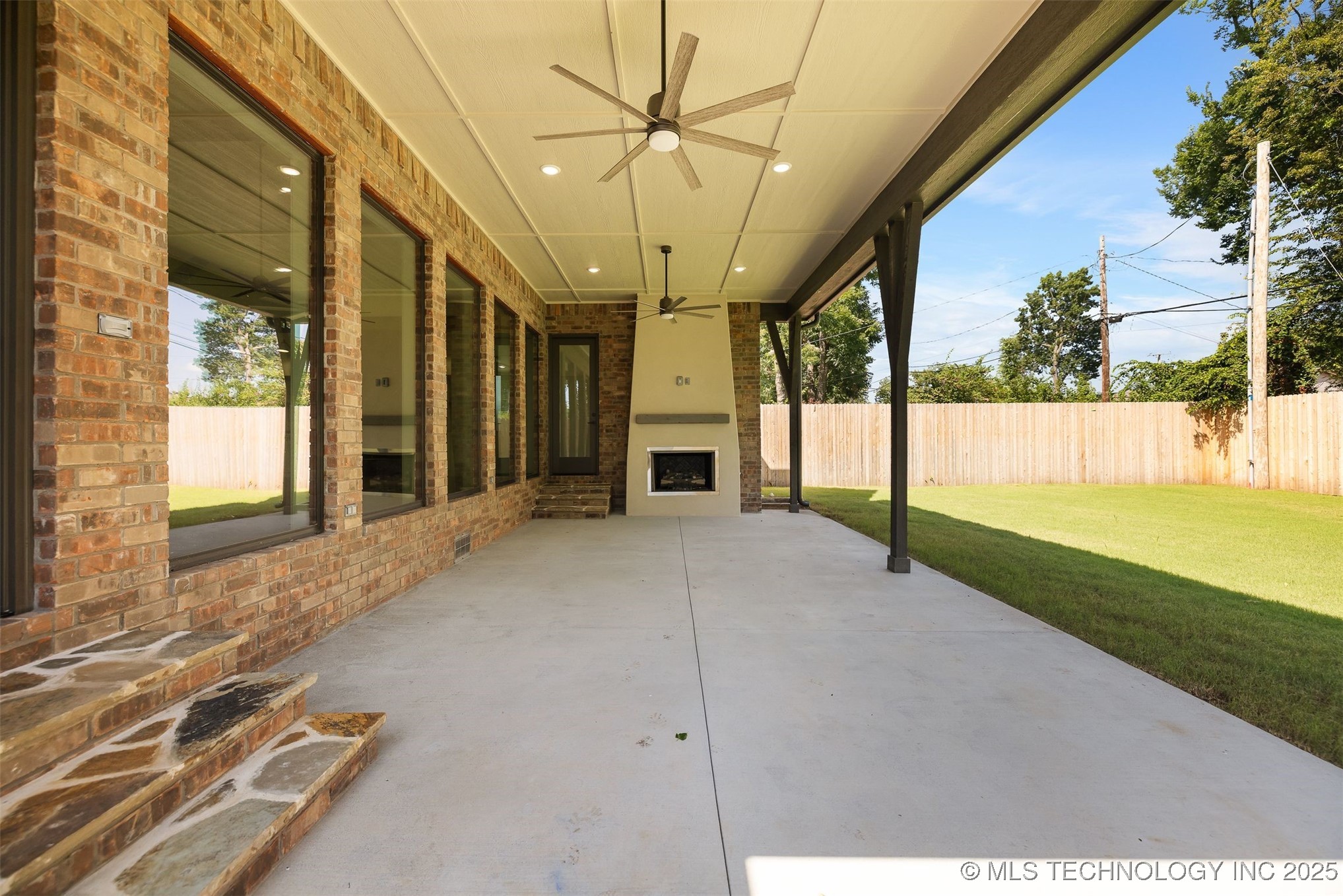 1009 E 38th Street Property Photo 64