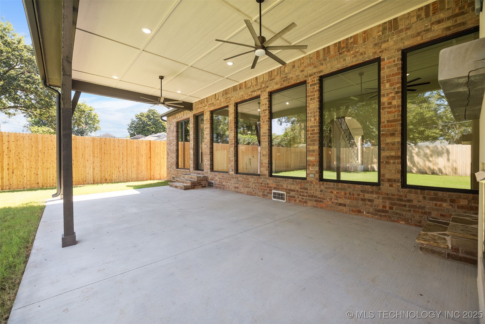 1009 E 38th Street Property Photo 66