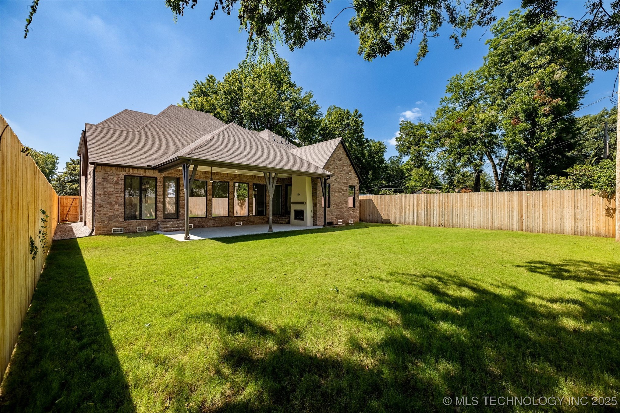 1009 E 38th Street Property Photo 69