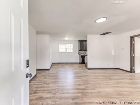 6365 N Denver Avenue Property Photo 3