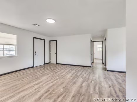 6365 N Denver Avenue Property Photo 9