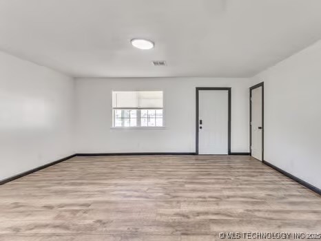 6365 N Denver Avenue Property Photo 10