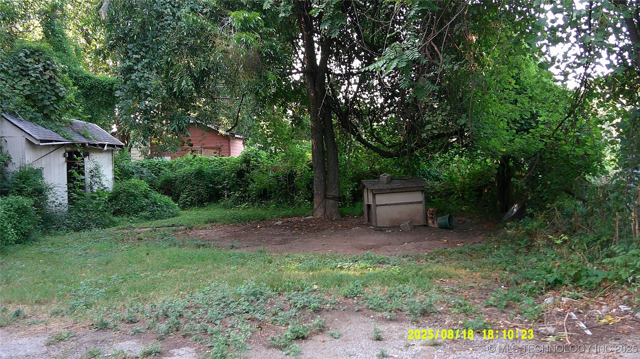 1923 E Oklahoma Street Property Photo 3