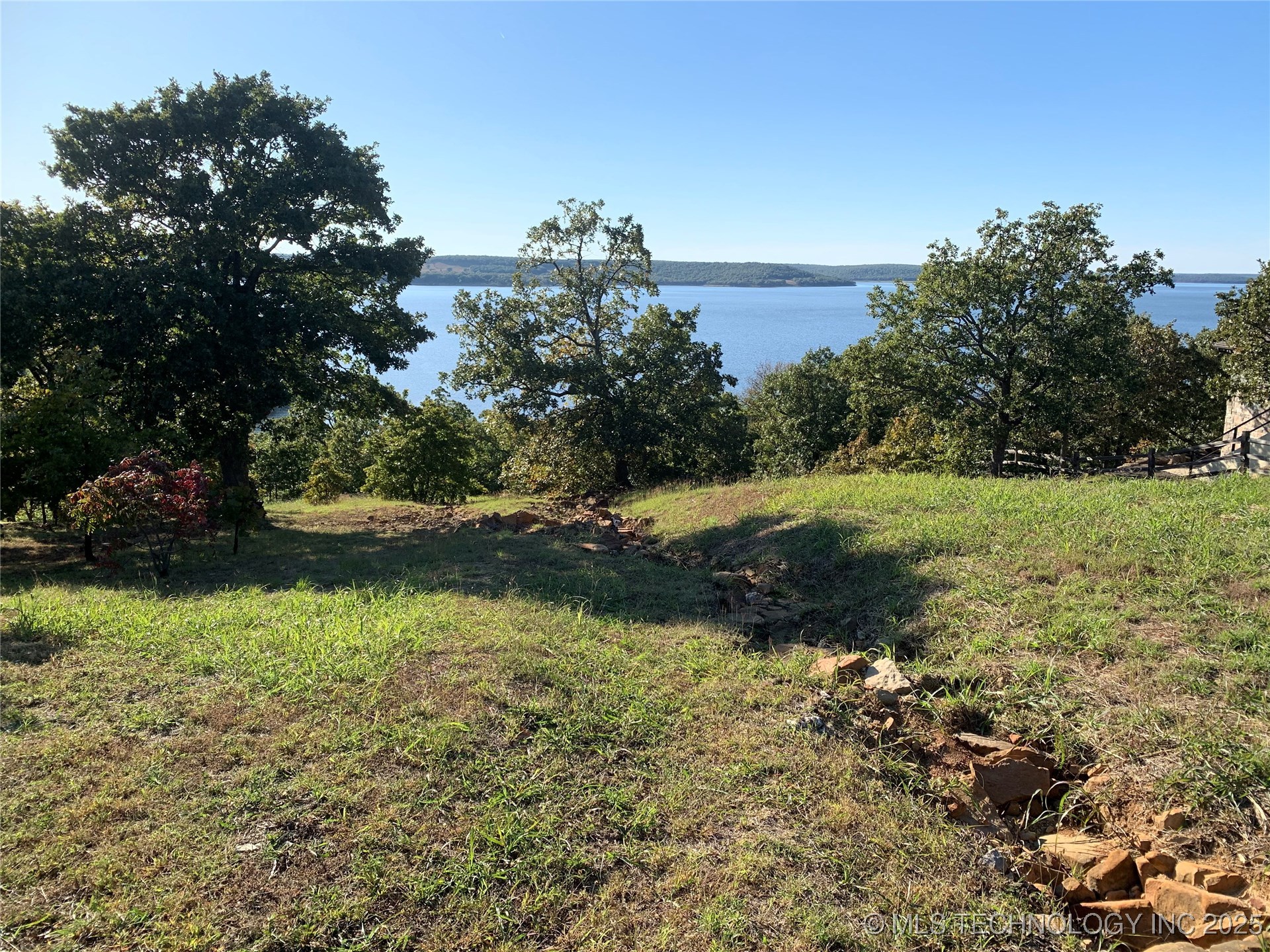 12470 Shoreline Drive Property Photo 1