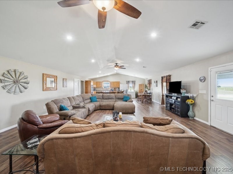 441695 E 190 Property Photo 9