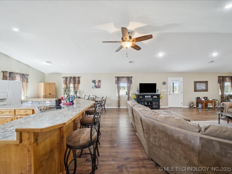 441695 E 190 Property Photo 14