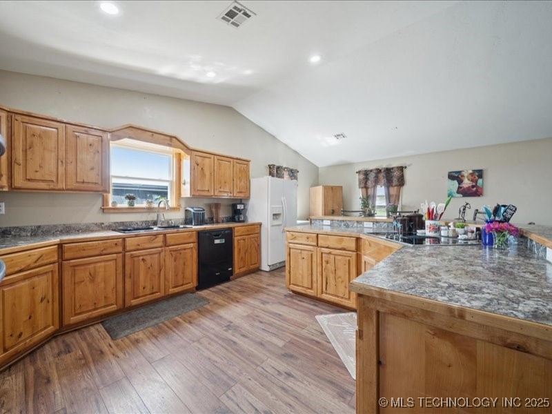 441695 E 190 Property Photo 15