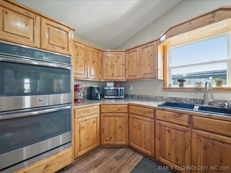 441695 E 190 Property Photo 16