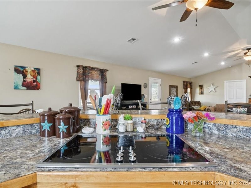 441695 E 190 Property Photo 19