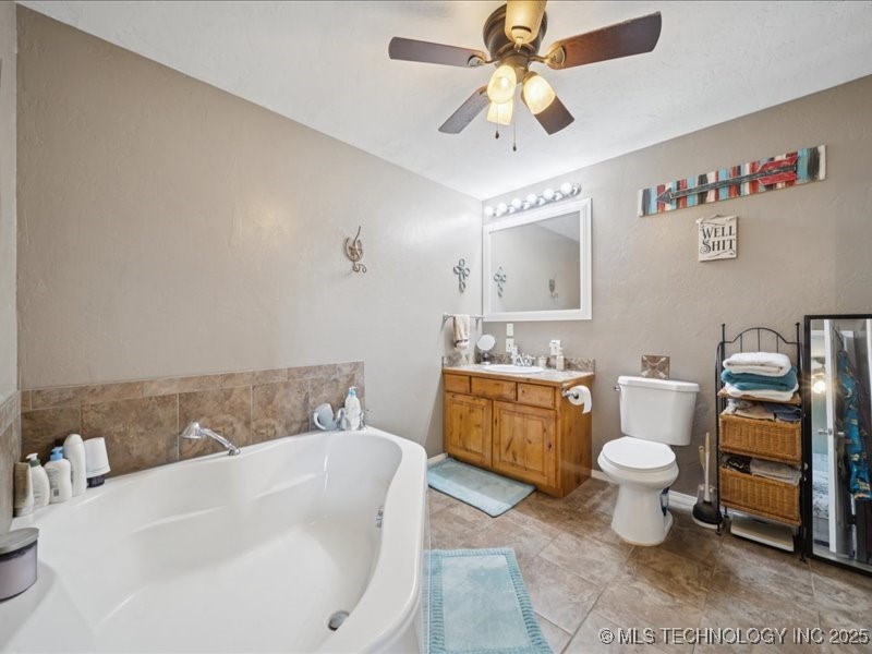 441695 E 190 Property Photo 22