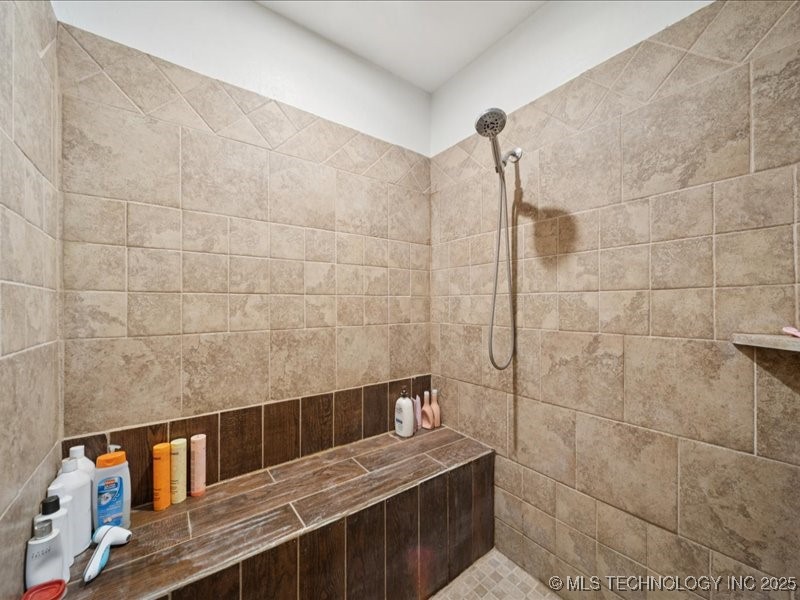 441695 E 190 Property Photo 30