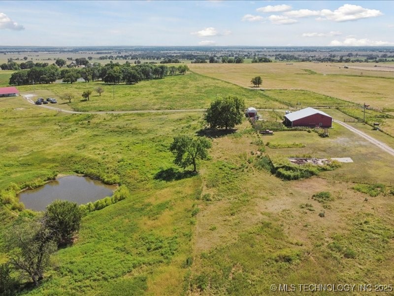 441695 E 190 Property Photo 36