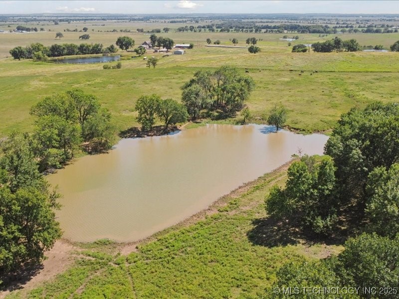 441695 E 190 Property Photo 37