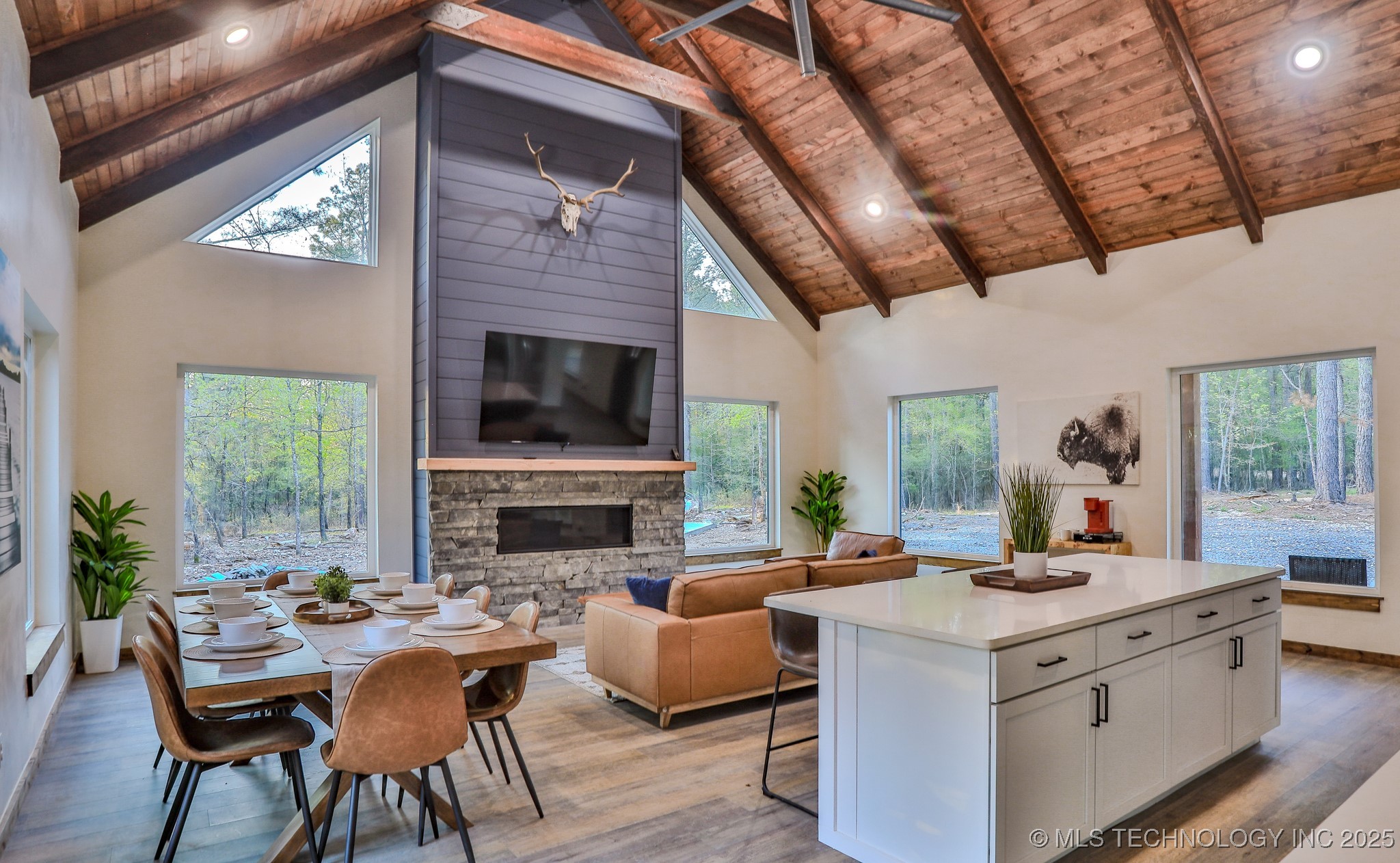 65 Prickly Pine Trail Property Photo 3