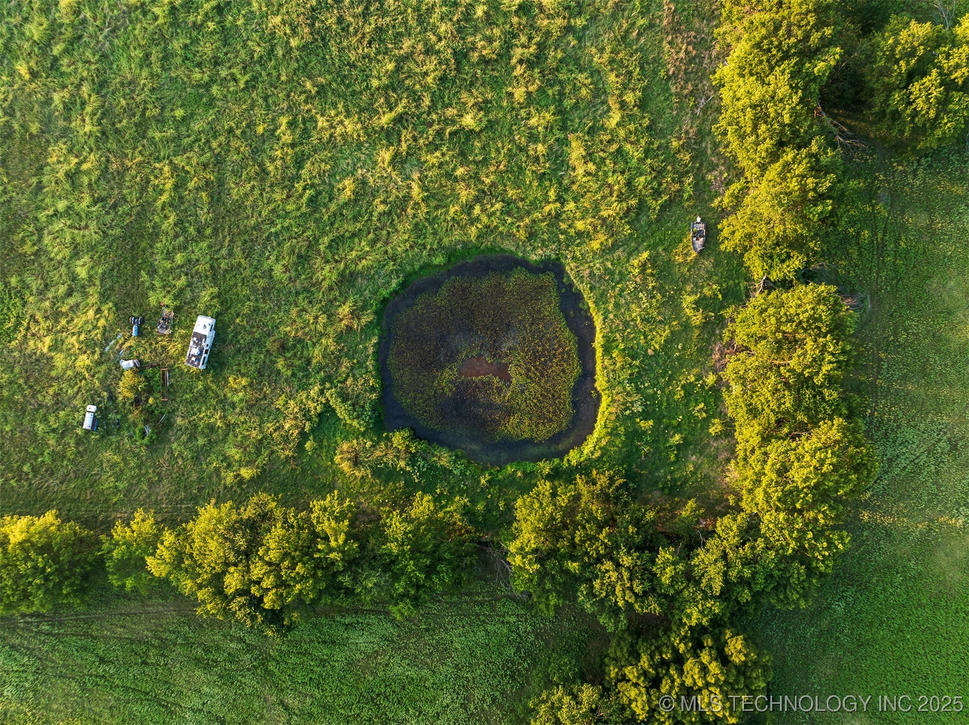 2 E 700 Road Property Photo 17