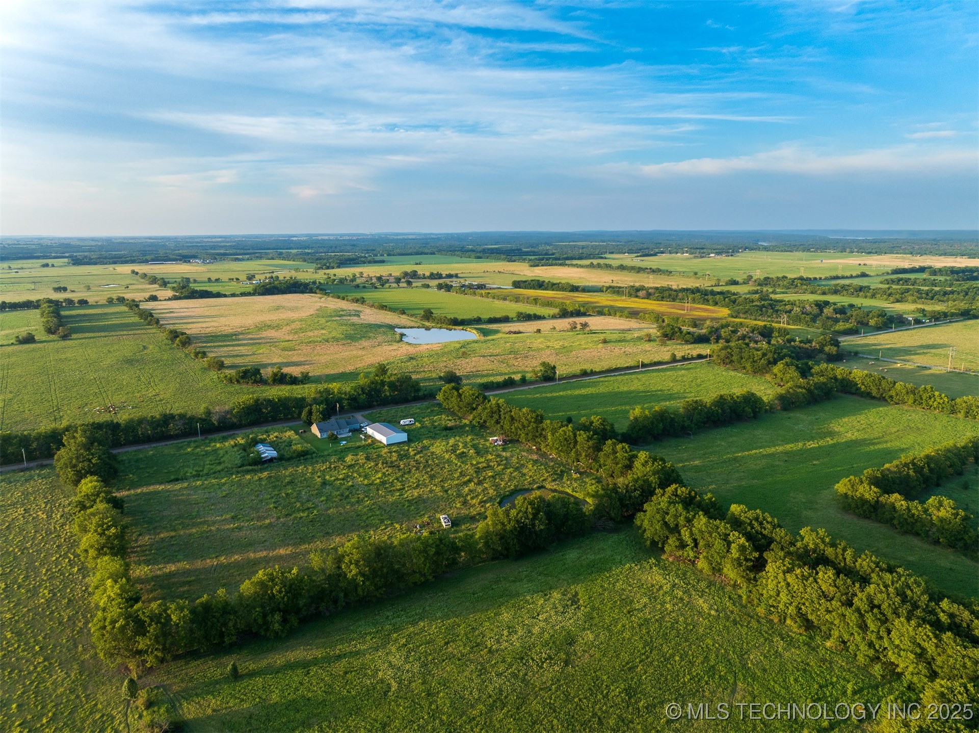 2 E 700 Road Property Photo 35