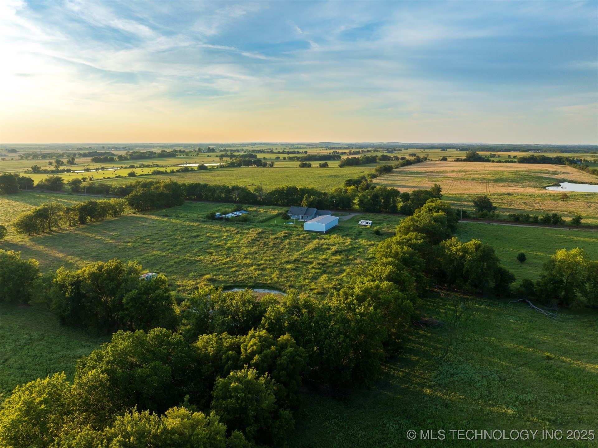 2 E 700 Road Property Photo 41