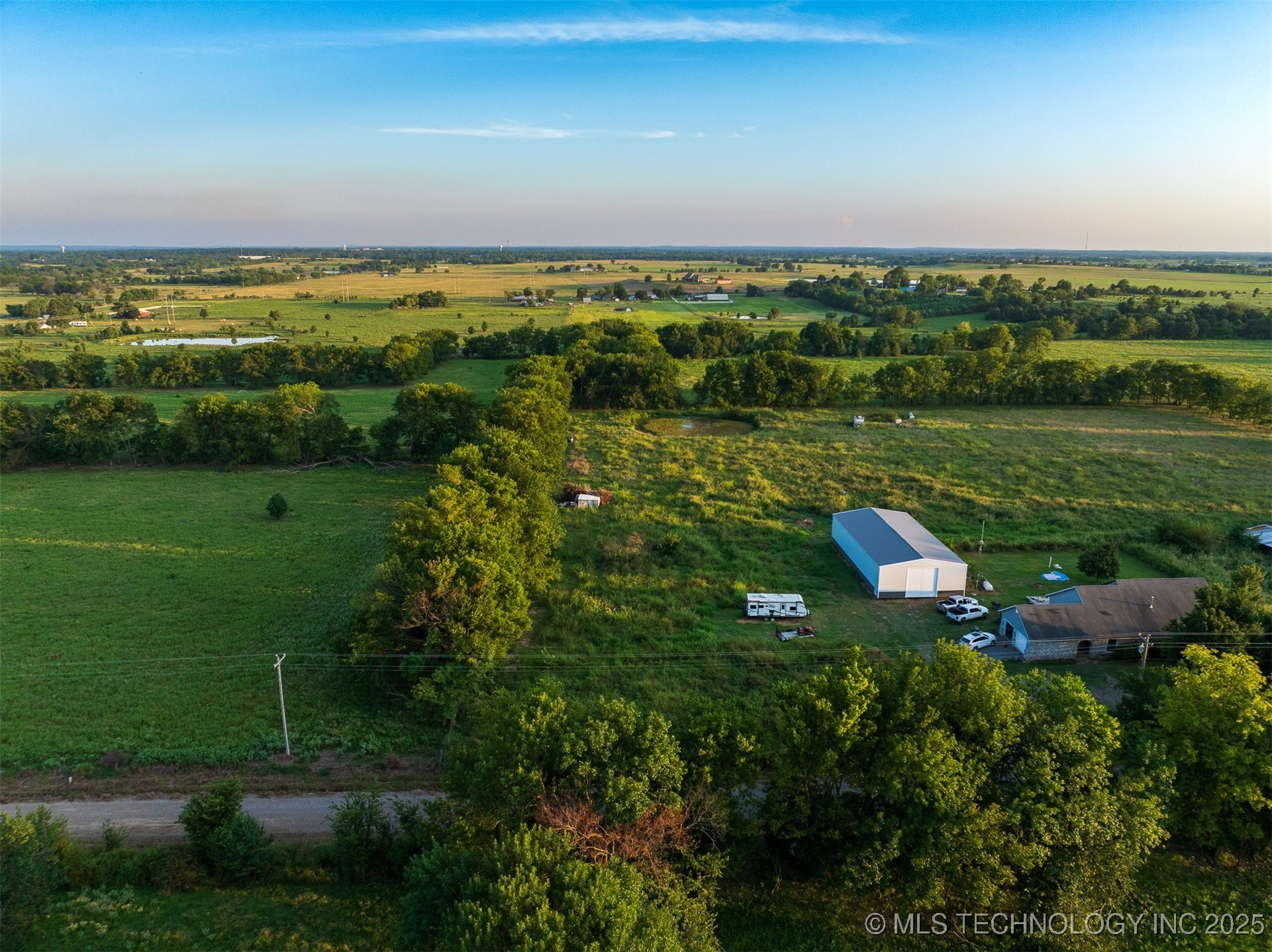 2 E 700 Road Property Photo 48