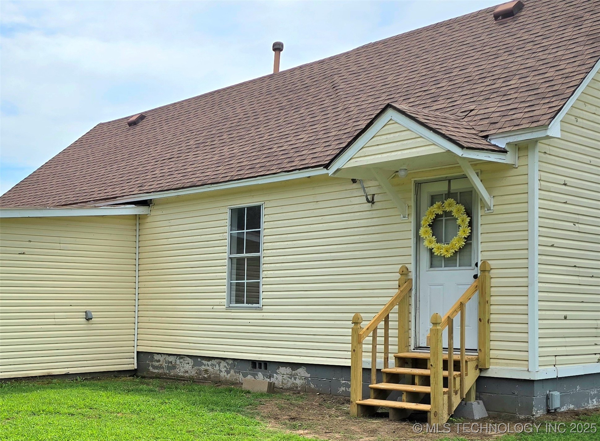 1520 S Peninsula Drive W Property Photo 1