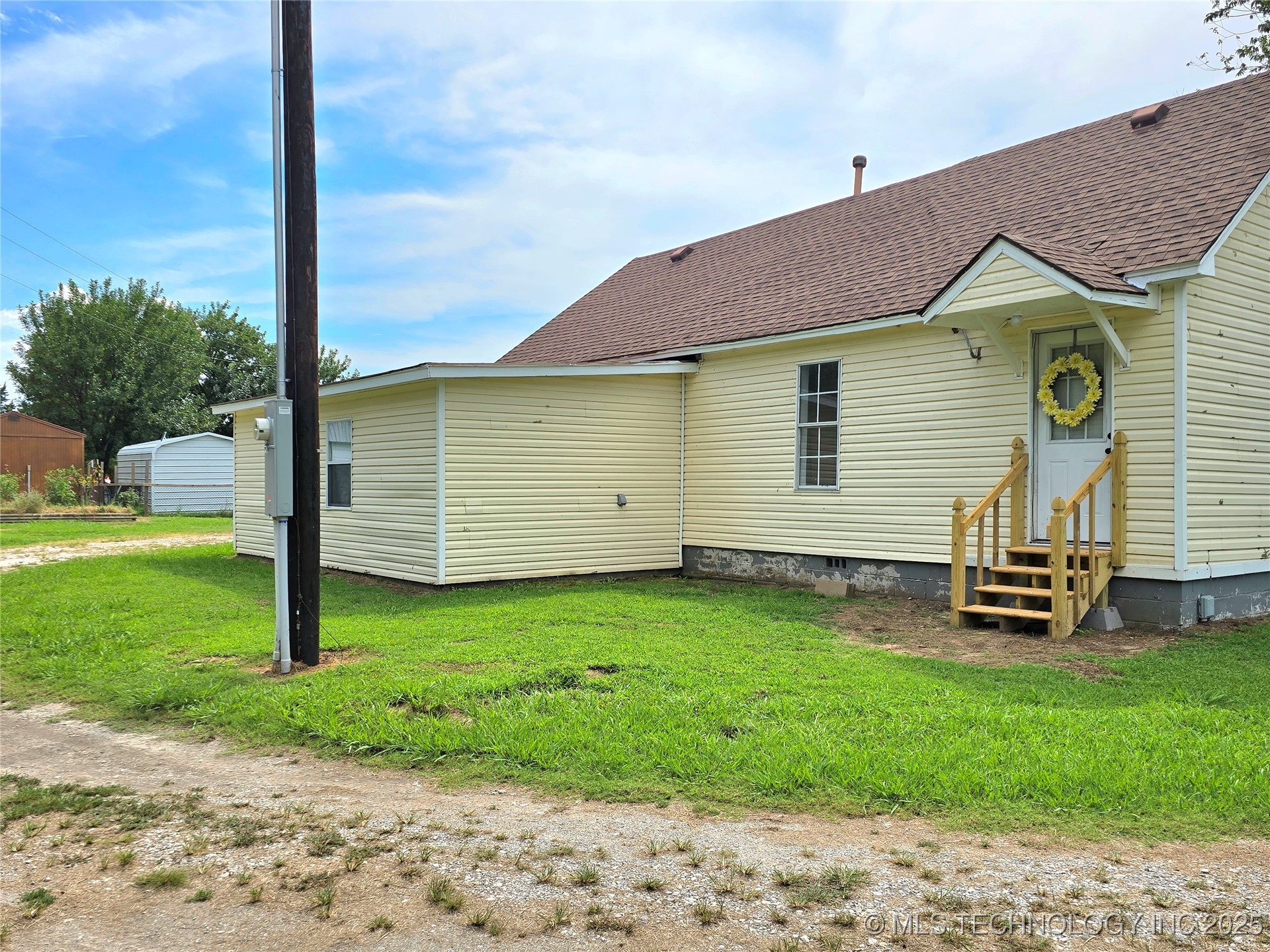 1520 S Peninsula Drive W Property Photo 2