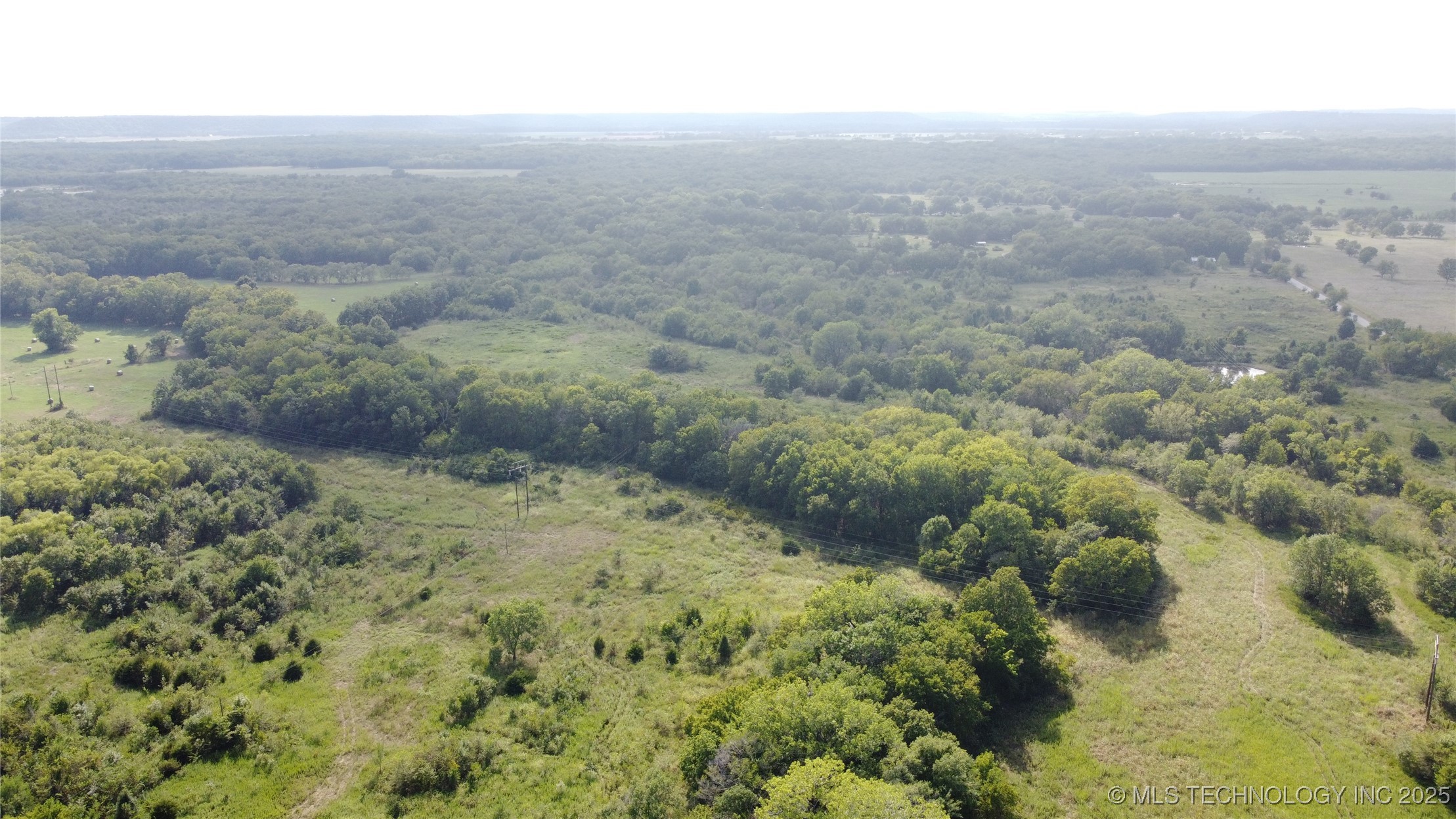 0000 W 1000 Road Property Photo 2