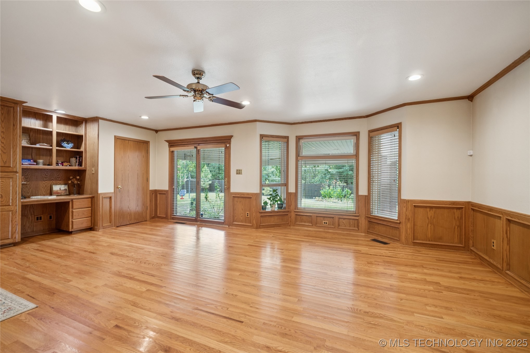 1424 Timber Lane Property Photo 10